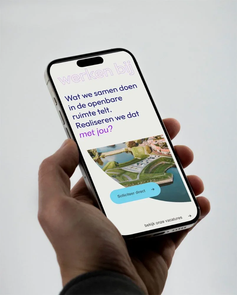Telefoon met een Linstra-website